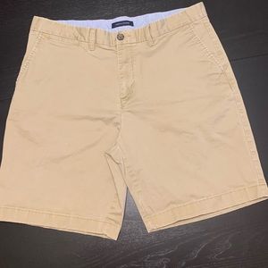 Tommy Hilfiger Shorts Size 36